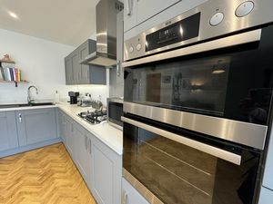 Kitchen- click for photo gallery